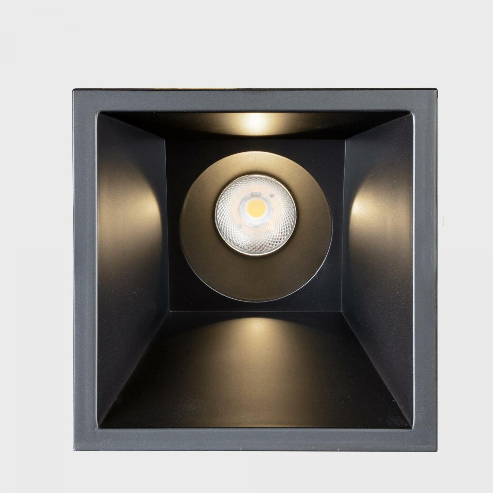 KOHL LIGHTING KOHL-Lighting NOON SQ ASYMETRIC zapuštěné svítidlo s rámečkem 93x93 mm černá 38° 5 W  CRI 80 3000K PUSH