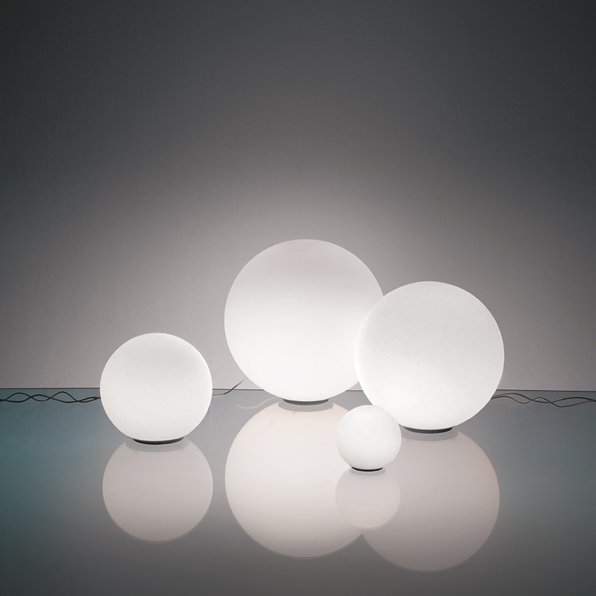Levně Artemide stolní lampa Dioscuri 25 E27 max 12 W stmívatelná