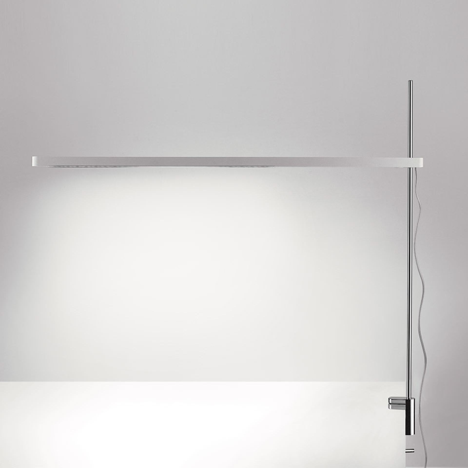 Levně Artemide stolní LED lampa Talak Professional 12 W 3000K stmívatelná s úchytem na desku