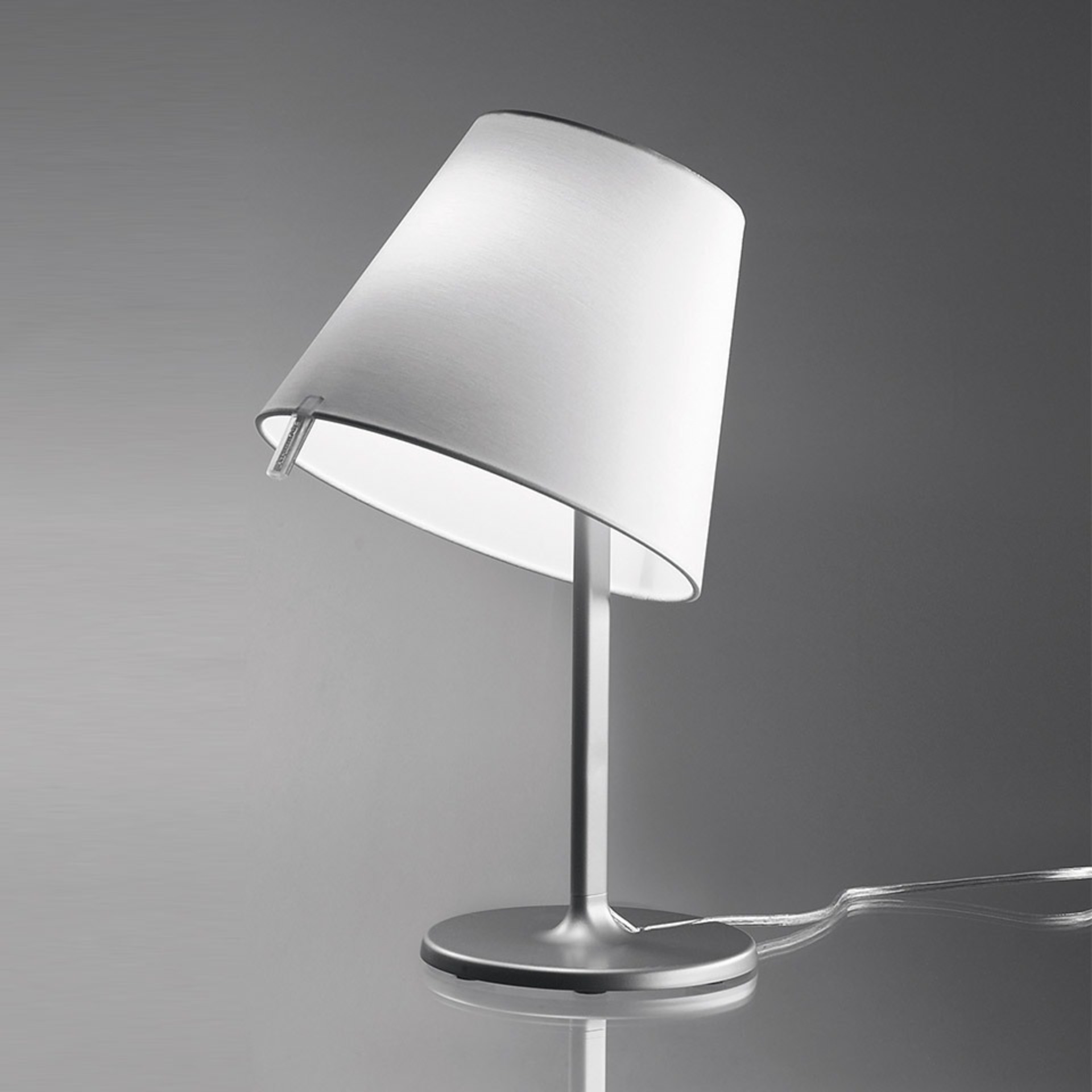 Levně Artemide stolní lampa Melampo Notte E14 max 6 W šedá