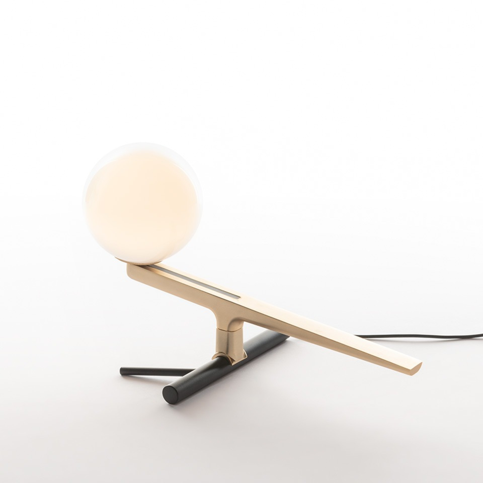 Levně Artemide stolní lampa Yanzi 9,5 W LED stmívatelná 3000K