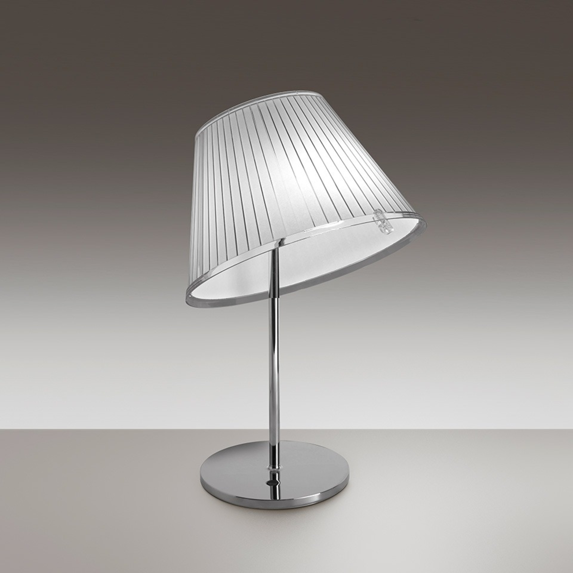 Levně Artemide stolní lampa Choose E27 max 12 W bílá/chrom