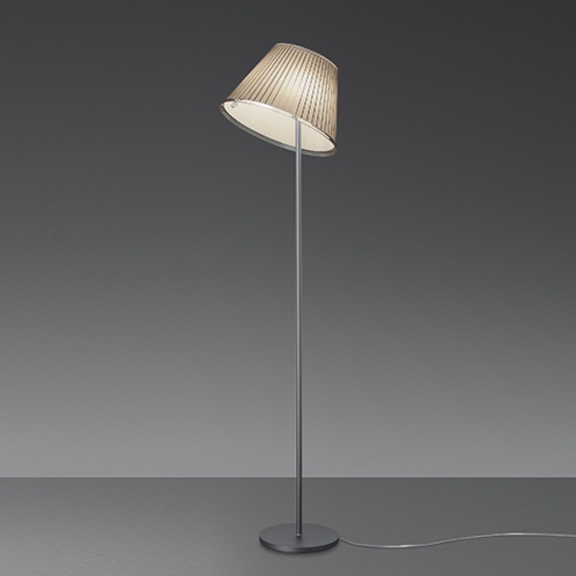 Designové stojací lampy