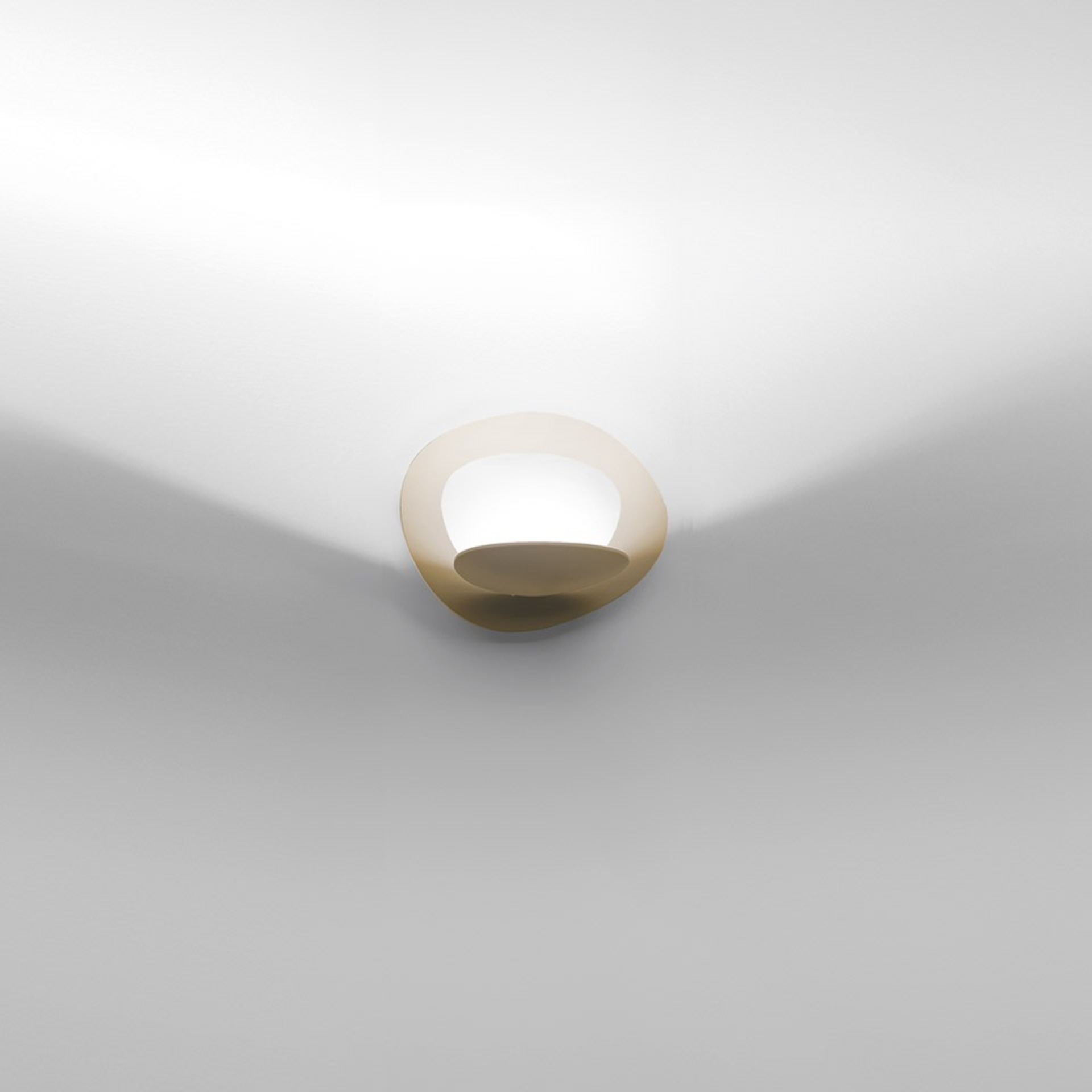 Levně Artemide nástěnné svítidlo Pirce Micro 27 W 3000K stmívatelné zlaté