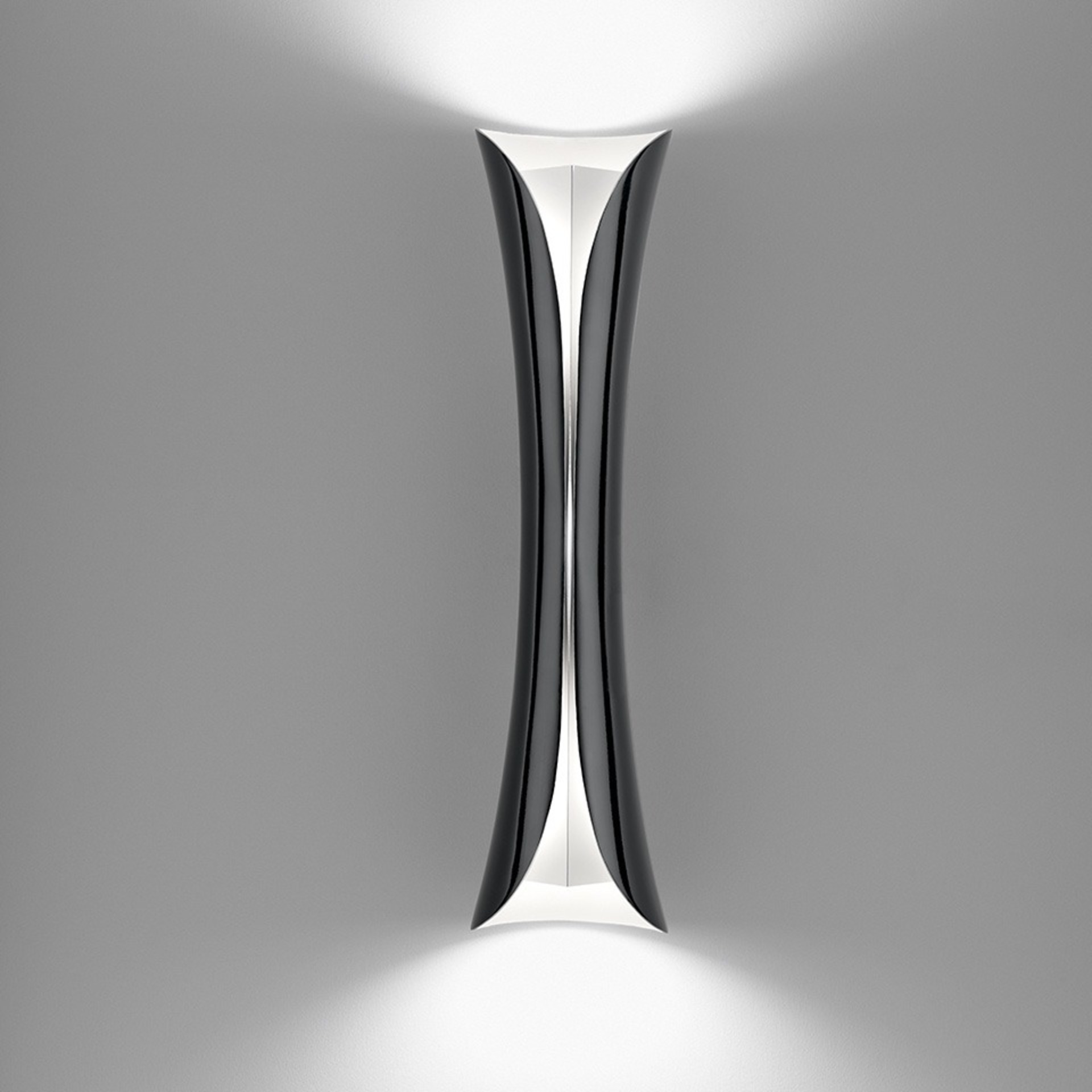 Levně Artemide nástěnné svítidlo Cadmo Design Collection 20 W GU10 220-240 V černobílé