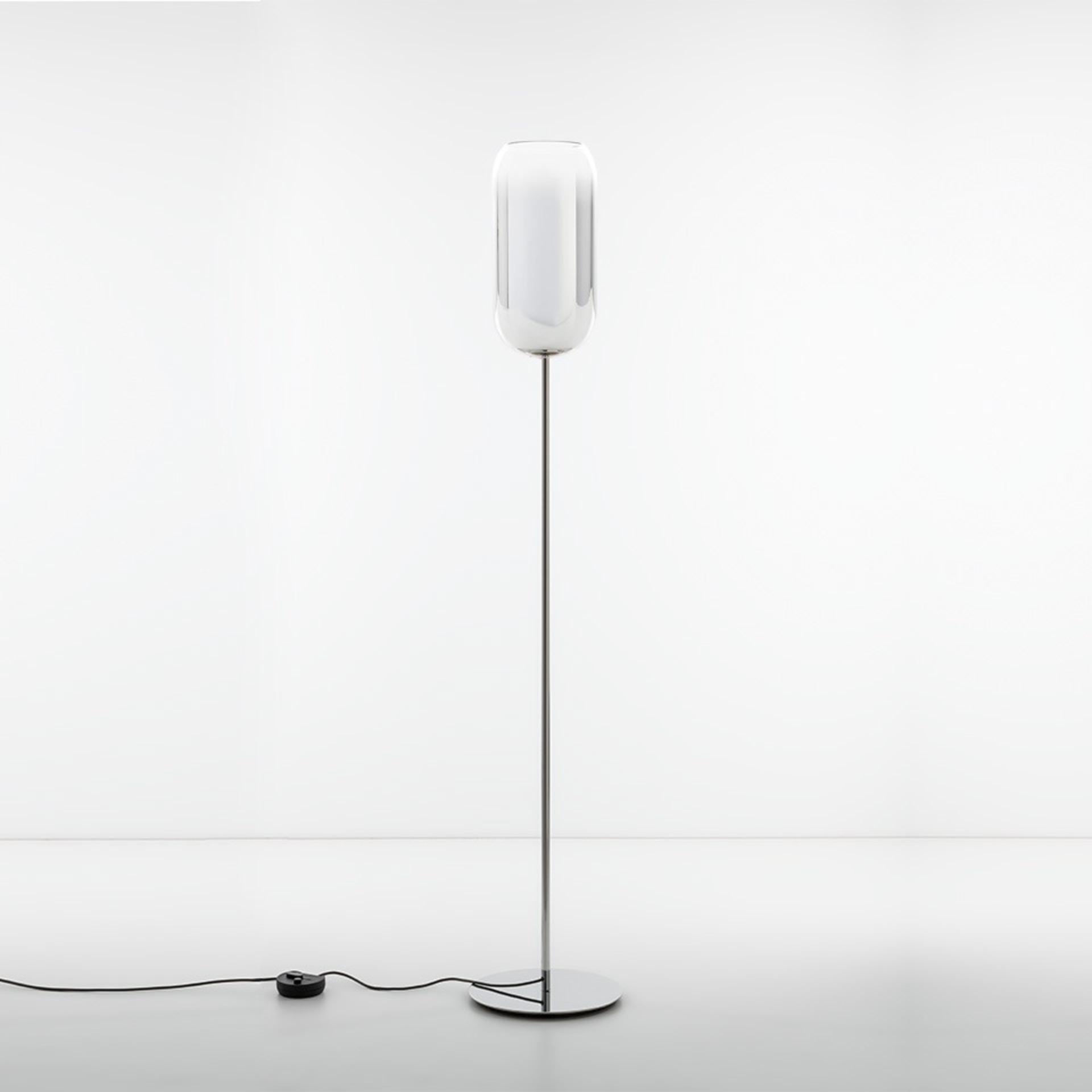 Levně Artemide stojací lampa Gople E27 Design Collection stříbrná