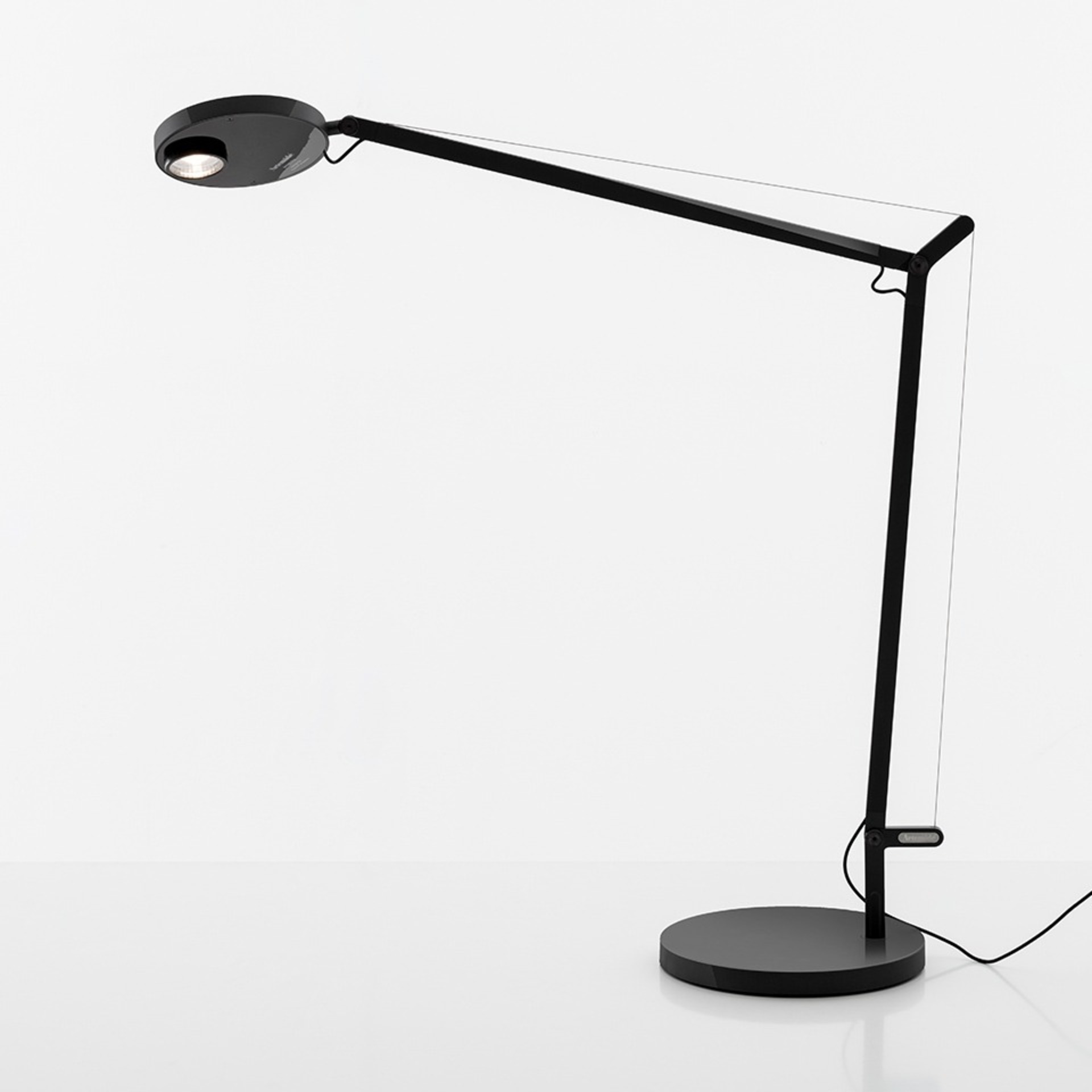Levně Artemide stolní/nástěnná/stojací LED lampa Demetra Professional 12 W 3000K černá, pohybový senzor, stmívatelná bez podstavce