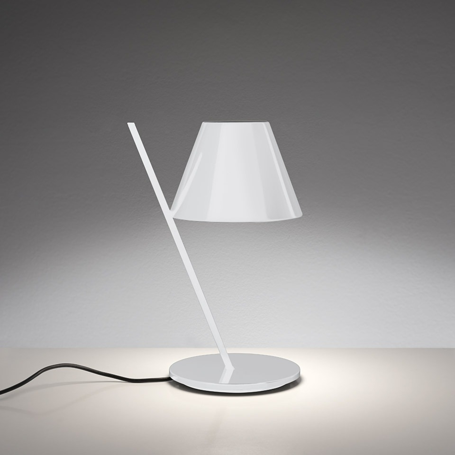 Levně Artemide stolní lampa La Petite Design Collection E14 bílá