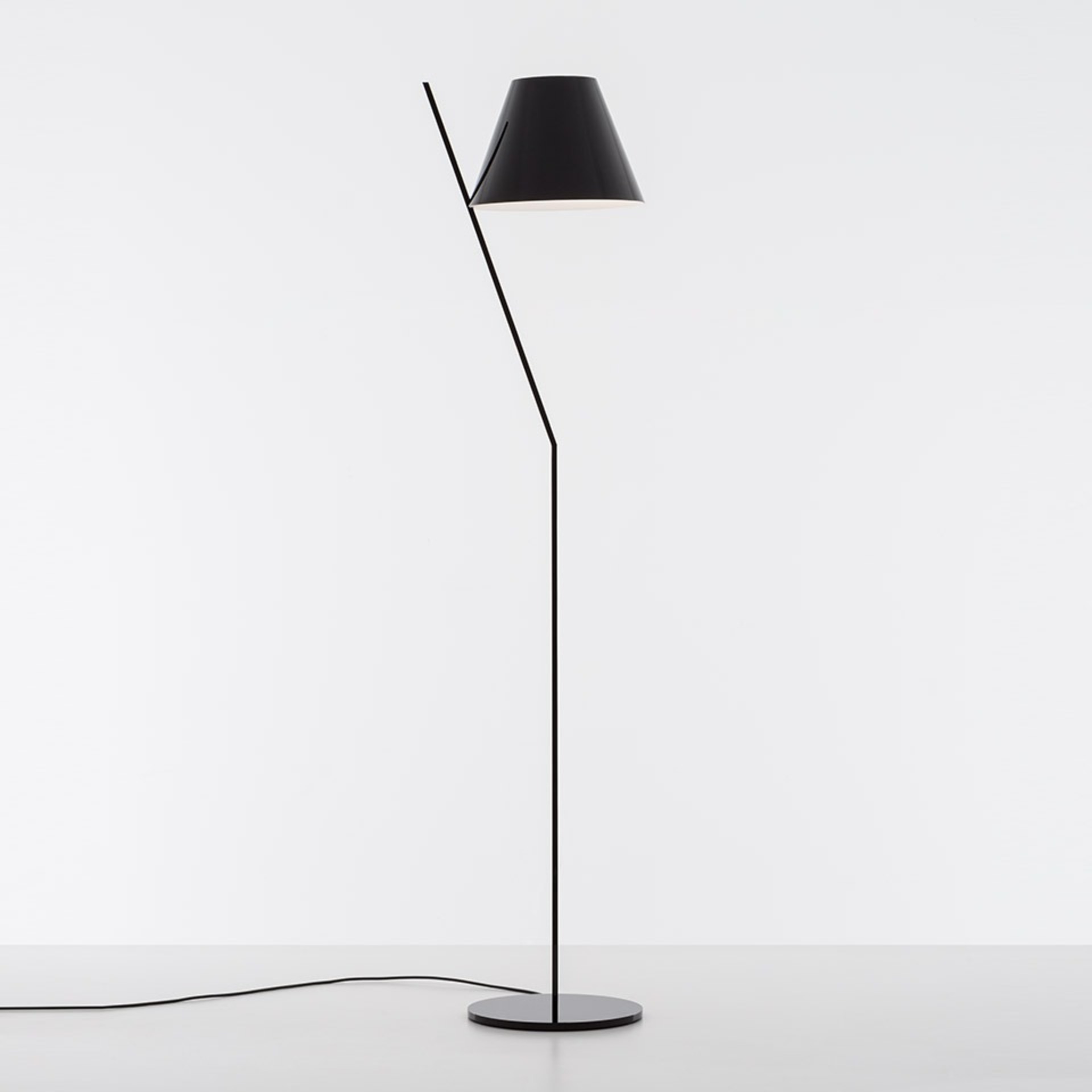 Levně Artemide stojací lampa La Petite E27 černá
