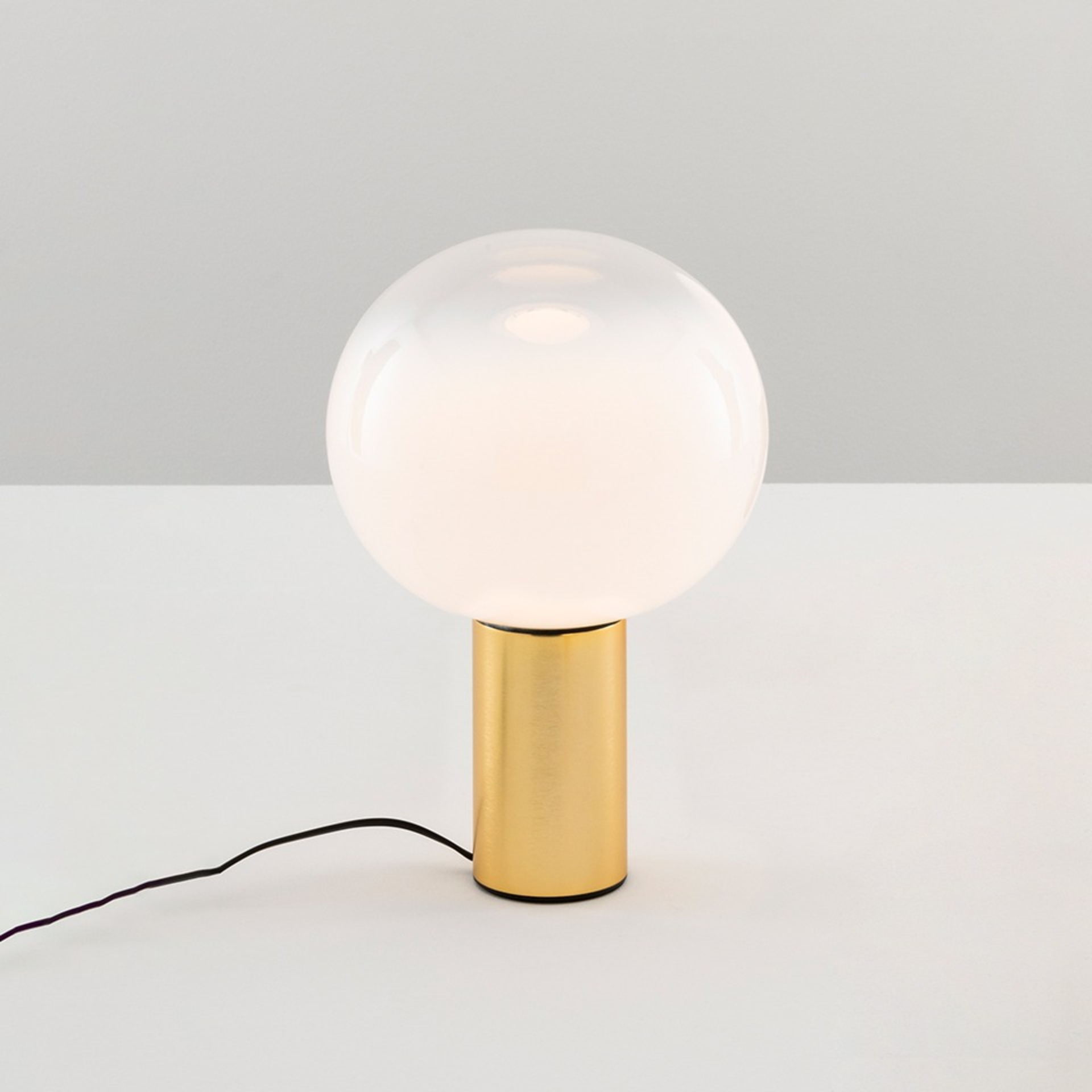 Levně Artemide stolní lampa Laguna 26 matná mosaz E27 max 20 W stmívatelná