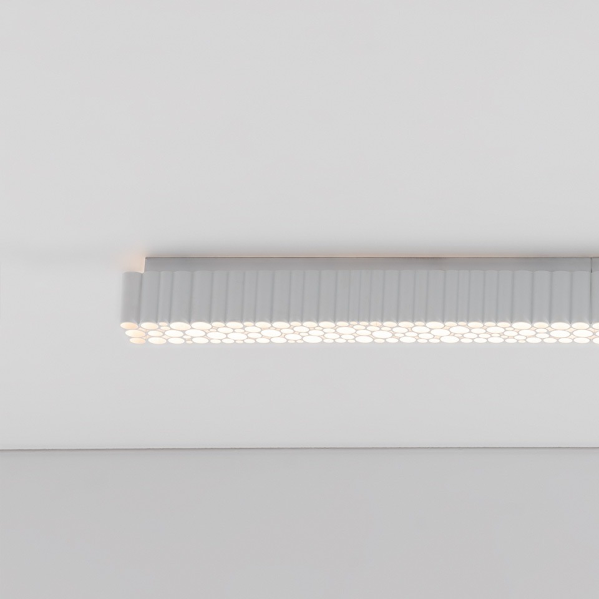 Levně Artemide stropní LED svítidlo Calipso Linear System 180 63 W 3000K stmívatelné