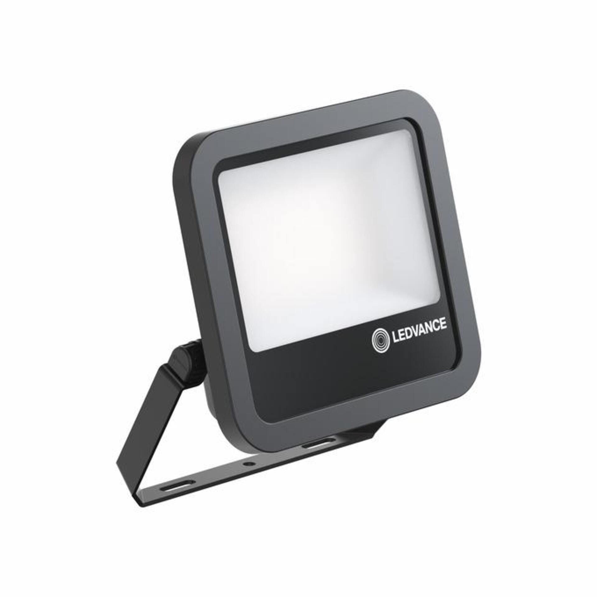 Levně LEDVANCE LED reflektor FL 100 P 69W 10KLM 830 PS SY100 BK 4099854306082