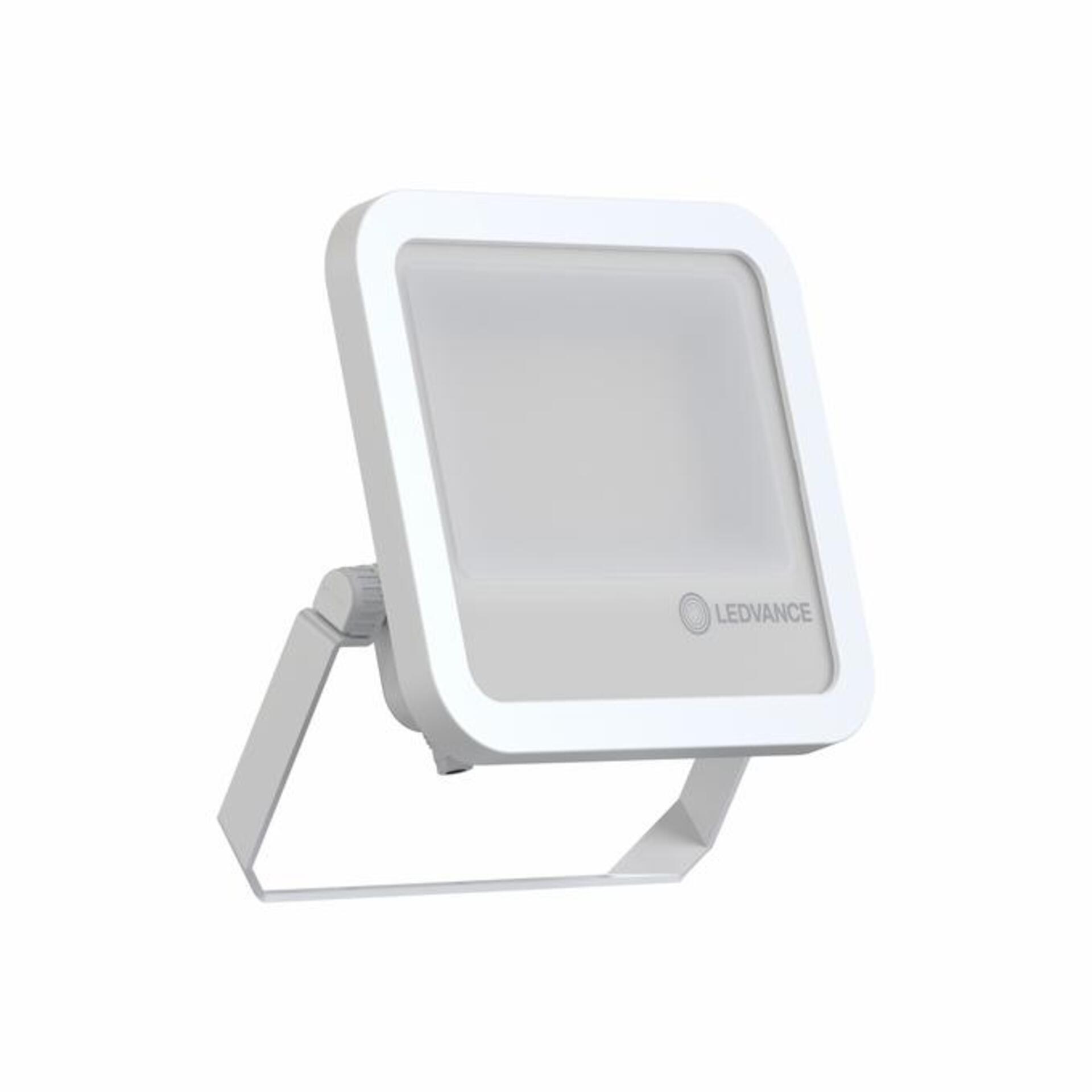 Levně LEDVANCE LED reflektor FL 100 P 69W 10KLM 830 PS SY100 WT 4099854306143