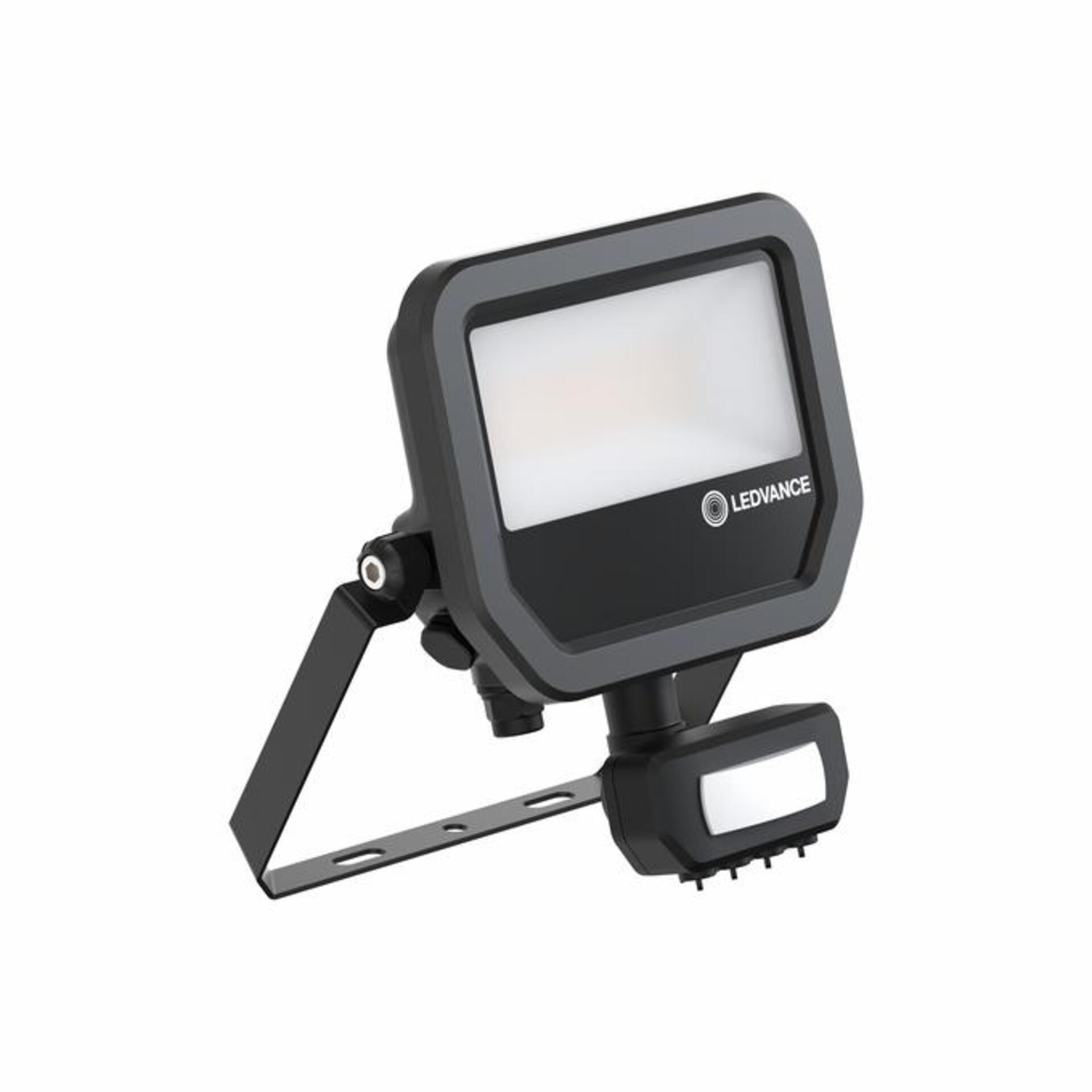 Levně LEDVANCE LED reflektor FL 20 SN P 17W 2K4LM 830 PS SY100 BK 4099854309489