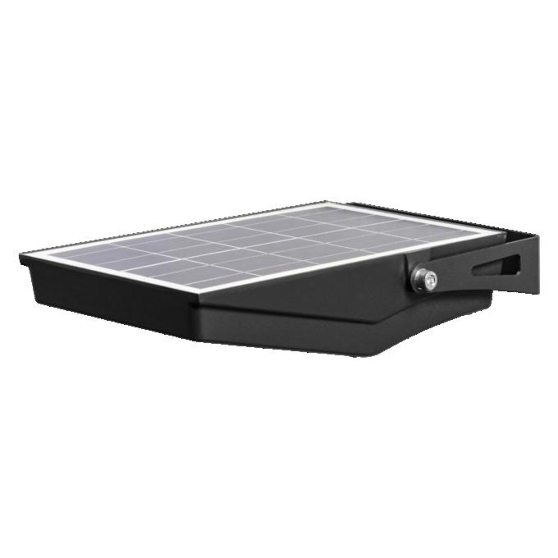 LEDVANCE venkovní solární reflektor ENDURA Flood Solar 10 W 4000 K s pohybovým čidlem IP65