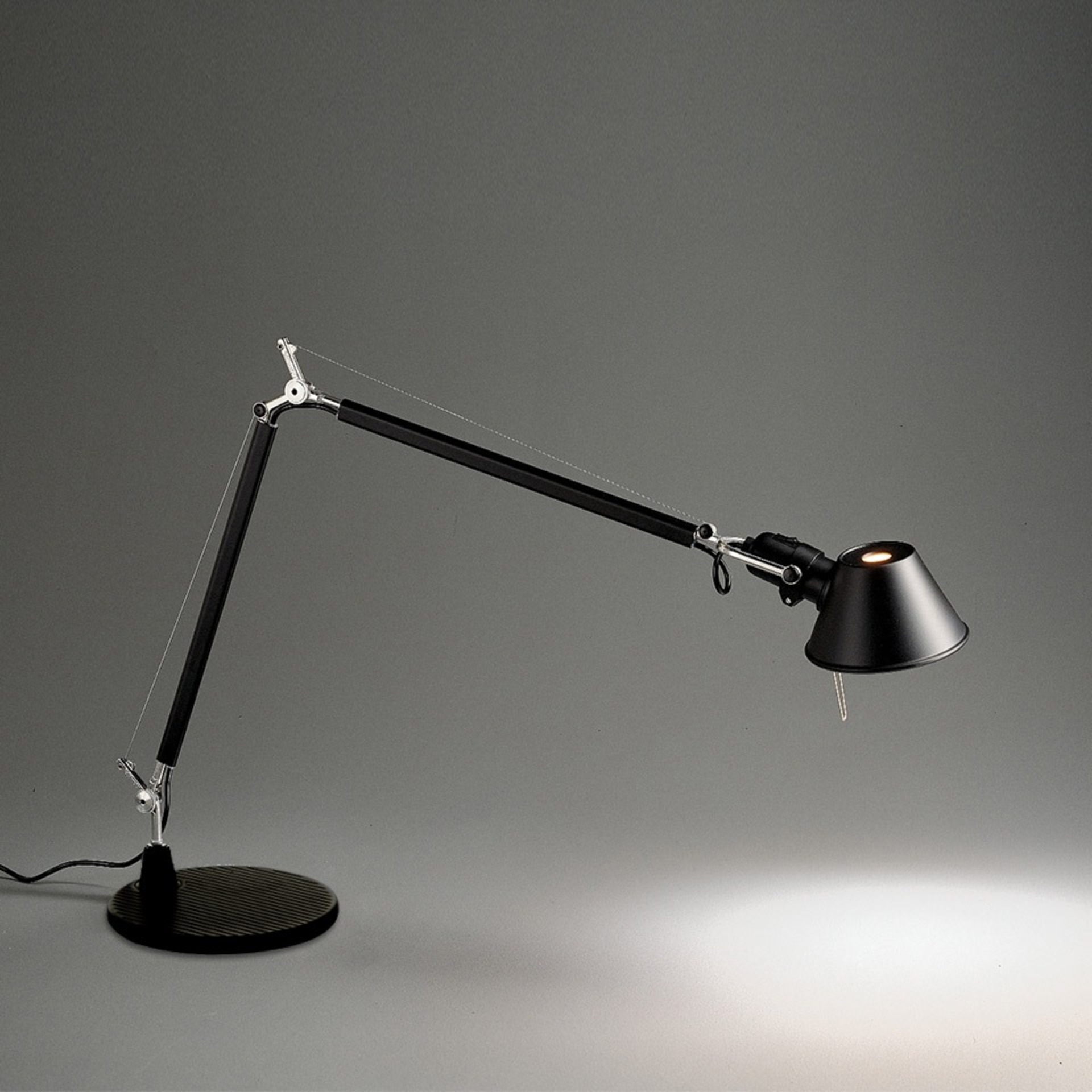 Levně Artemide stolní/nástěnná lampa Tolomeo Mini 8 W E27 černá bez podstavce