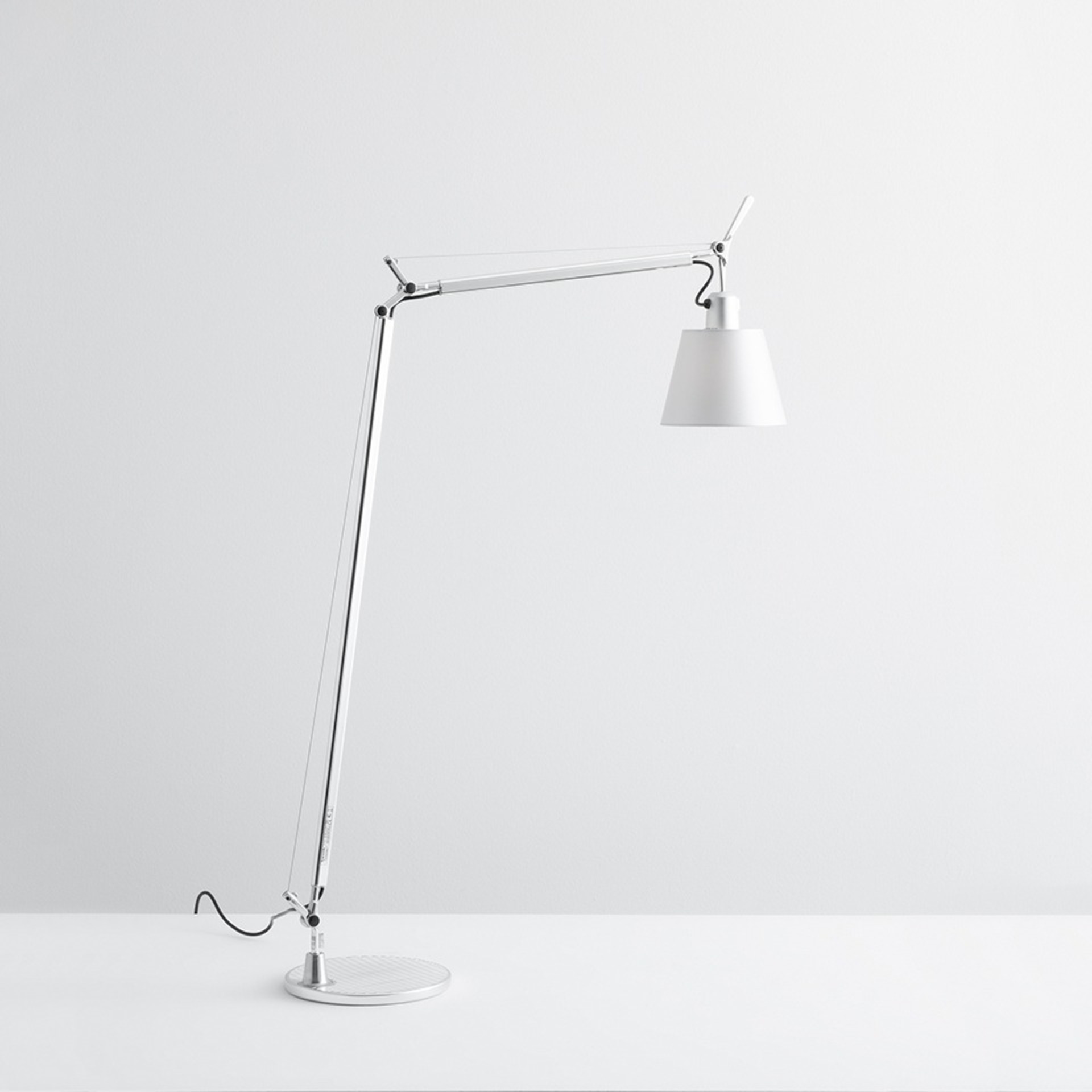Levně Artemide stojací lampa Tolomeo Basculante Reading Floor E27 satin 7,5 W 220-240 V bez podstavce