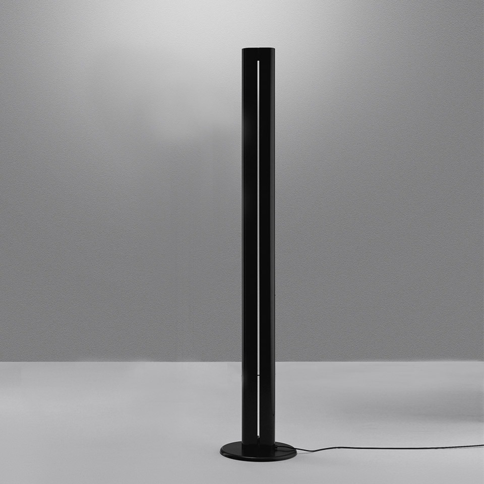 Levně Artemide stojací LED lampa Megaron 45 W 220-240 V 3000K černá stmívatelná