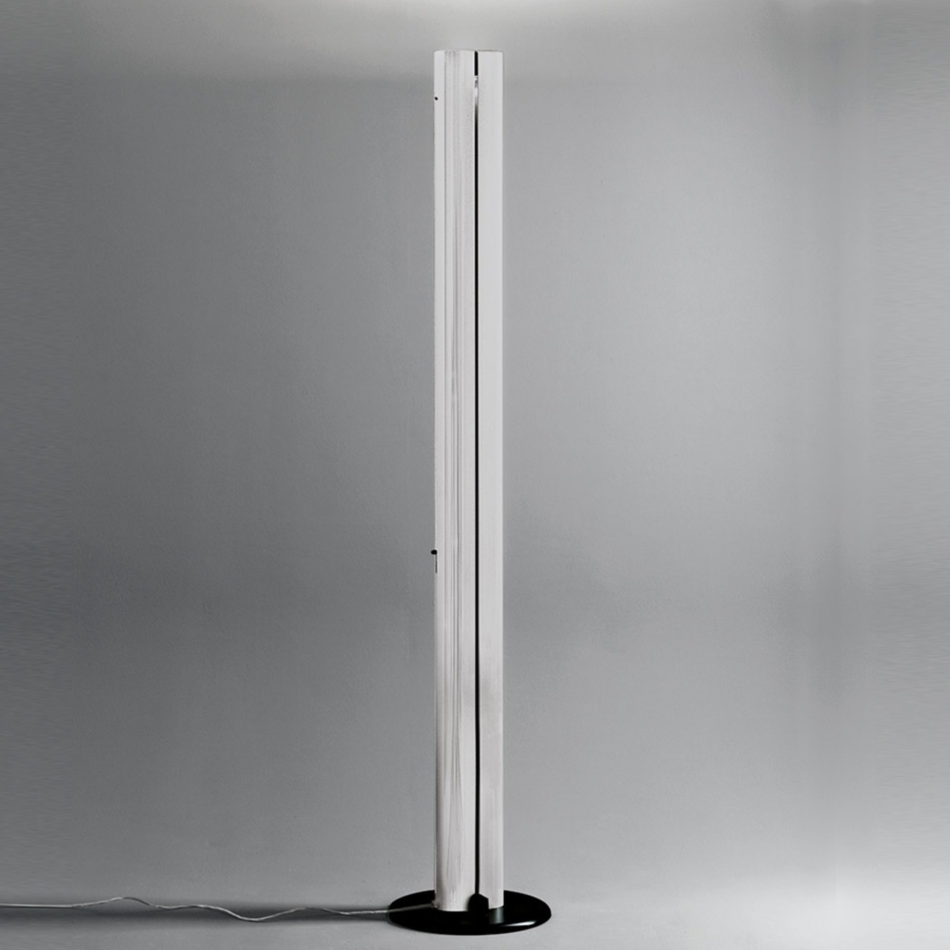 Levně Artemide stojací LED svítidlo Megaron 45 W 220-240 V 2700K stmívatelné