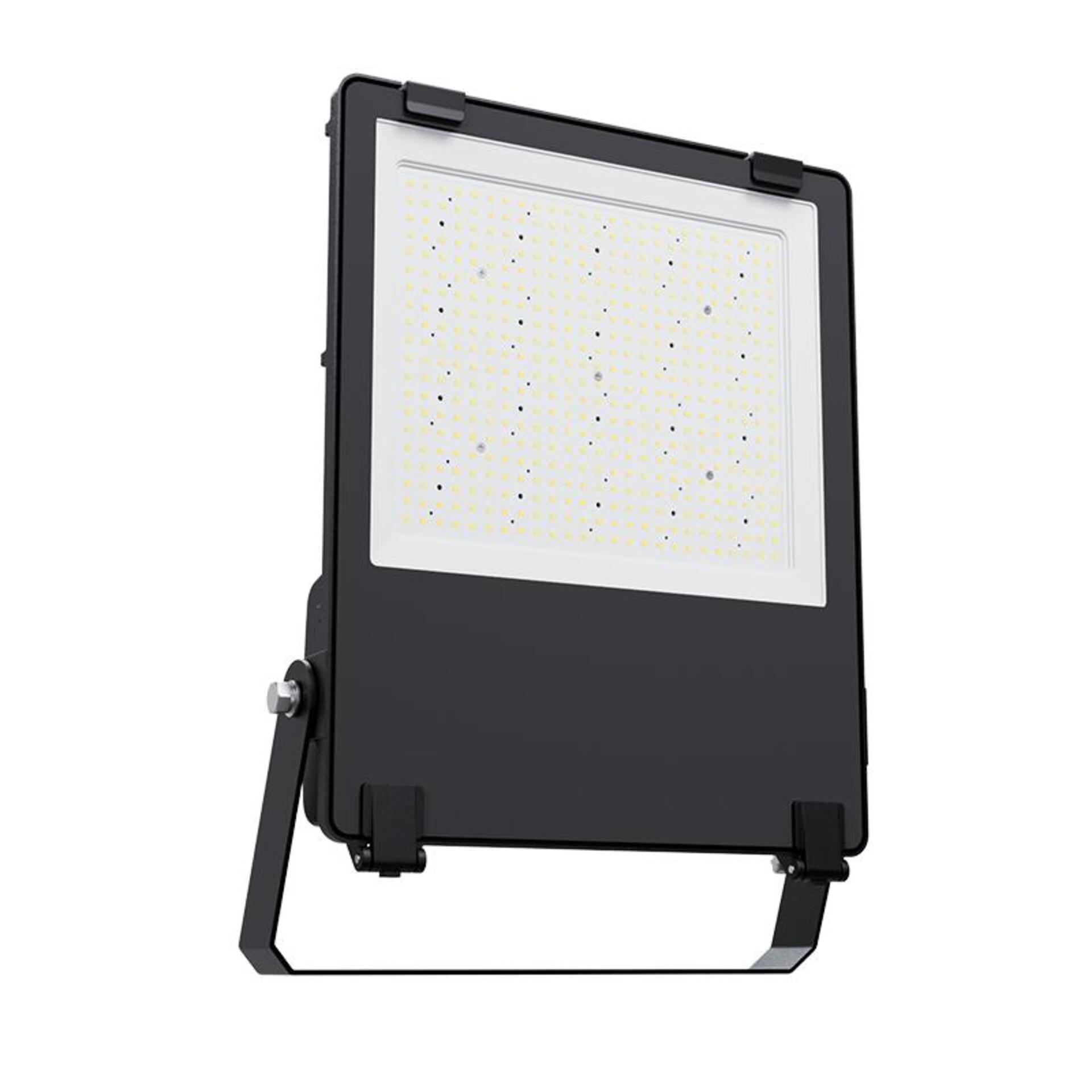 Levně ACA Lighting LED reflektor 300W 100-277V Ra70 46500lm 110° tvrzené sklo 5let záruka IP66 IK08 4000K VADER30040
