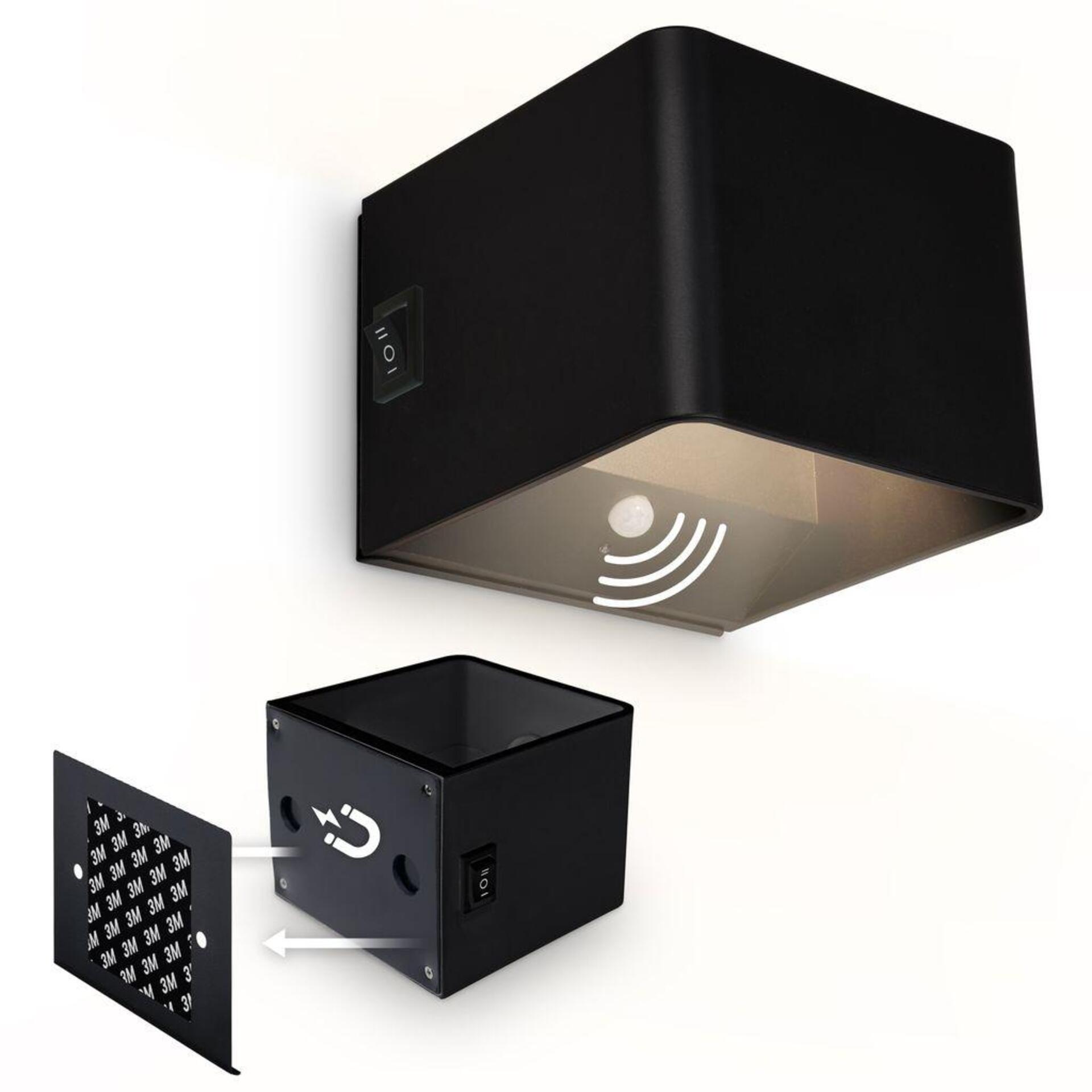 Levně BRILONER Borra nástěnné svítidlo - 1,5W, 100lm, bezdrátové, LED, s pohybovým čidlem, černé 3879015