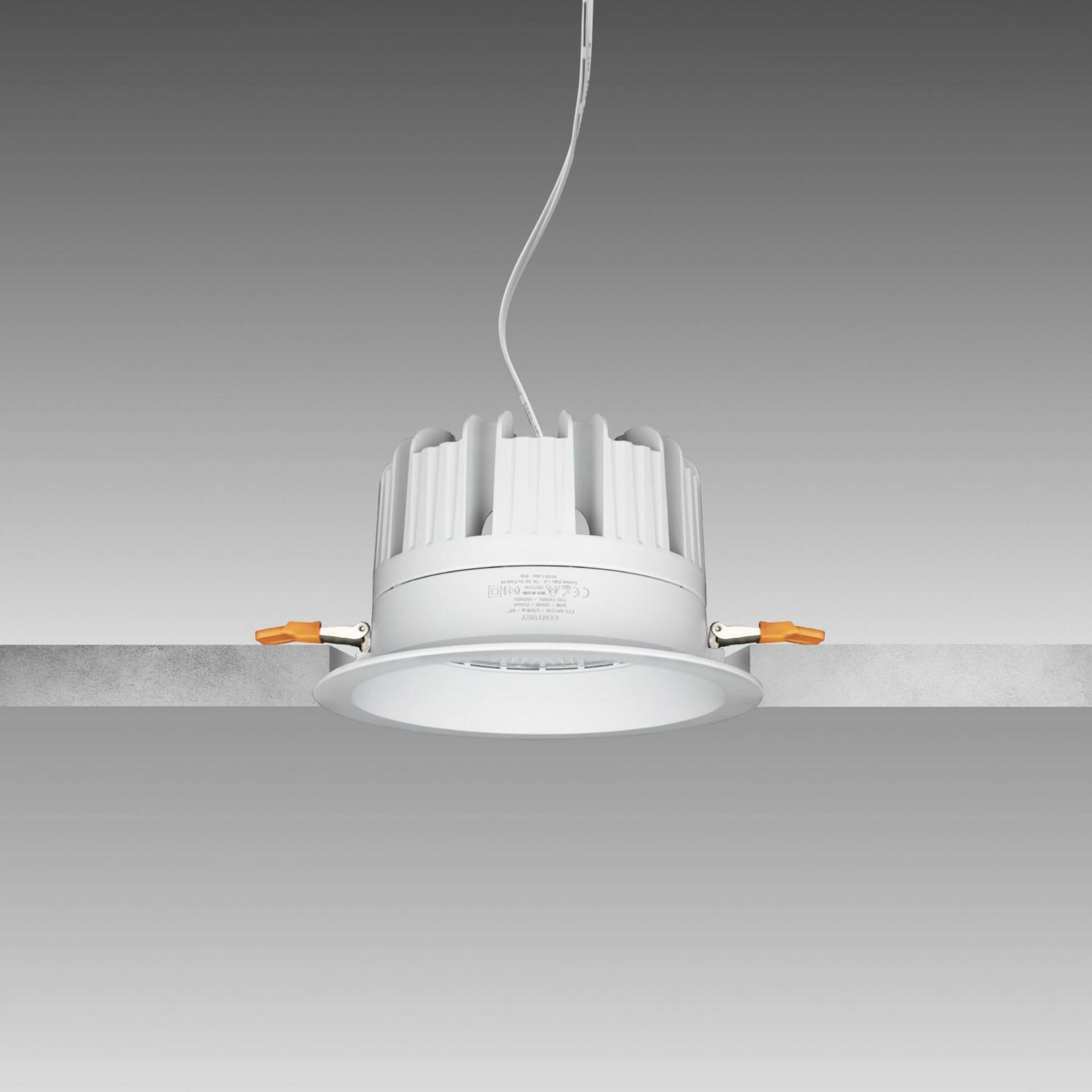 CENTURY LED SPOT FUTURA SHOP 95 zapuštěné svítidlo 140mm 30W 3000K Ra95 36d IP20