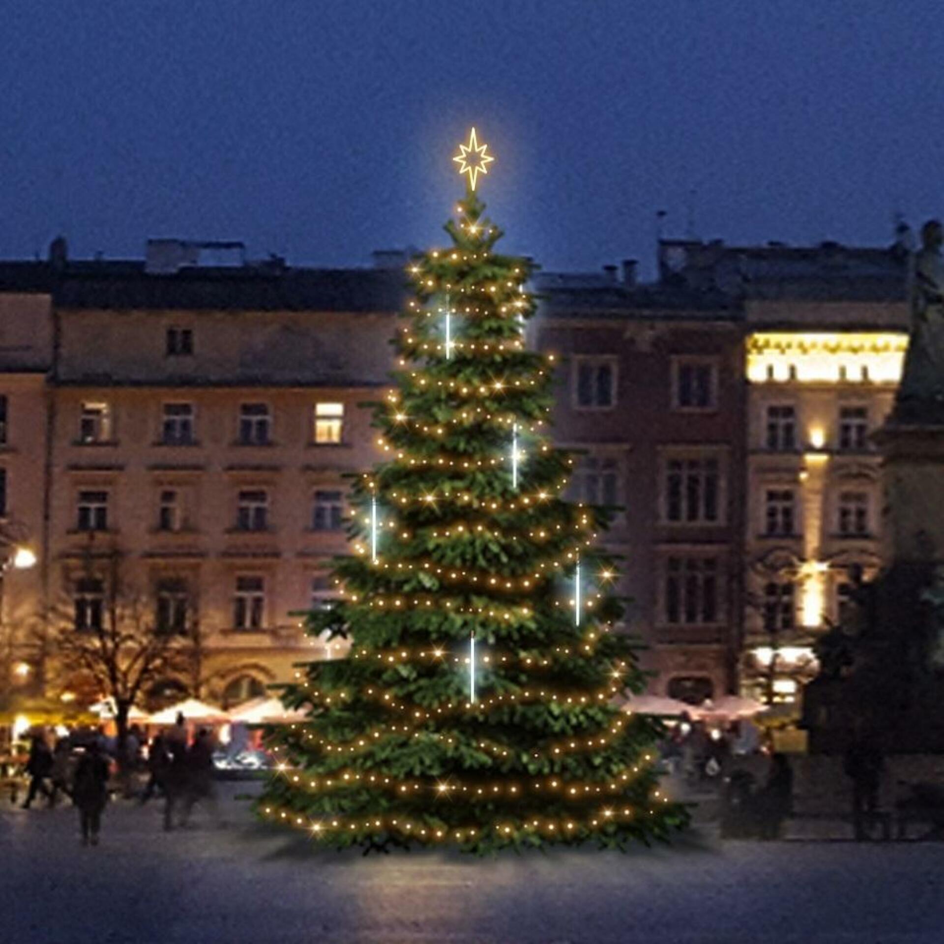 Levně DecoLED LED světelná sada na stromy vysoké 6-8m, teplá bílá s padajícím sněhem