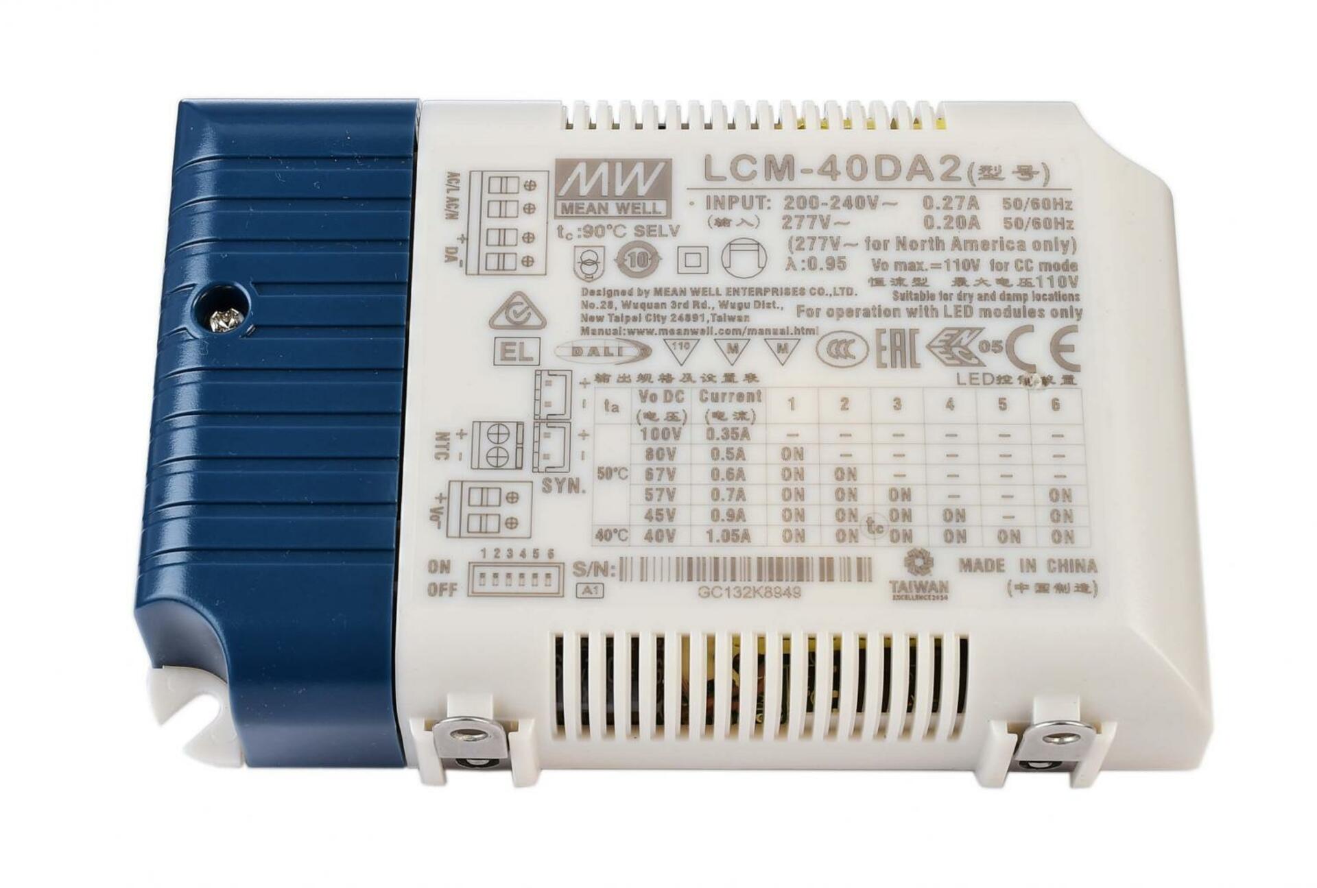 Light Impressions Meanwell LED-napájení DIM, Multi CC, LCM-40DA2 / DALI2 + DALI1 konstantní proud 350/500/600/700/900/1050 mA IP20 stmívatelné 2-100V DC 42,00 W 862247