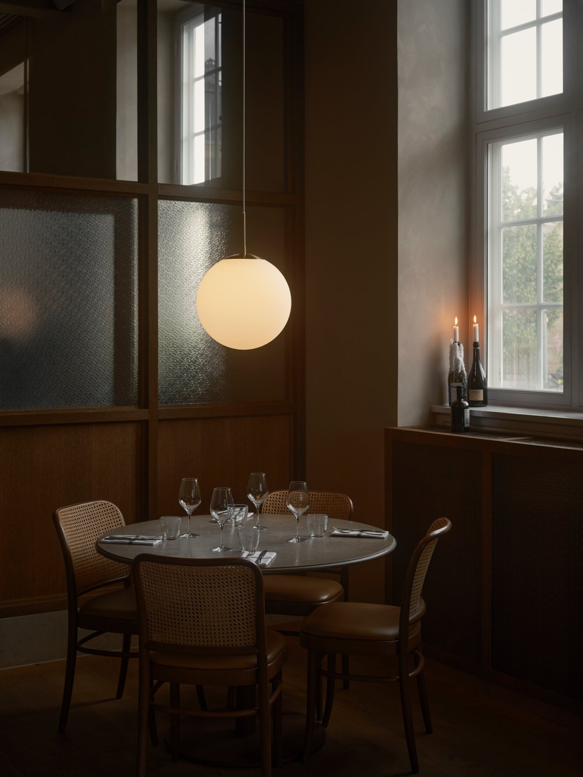 Levně NORDLUX závěsné svítídlo Grant 25 25W E27 mosaz opál 2010563035