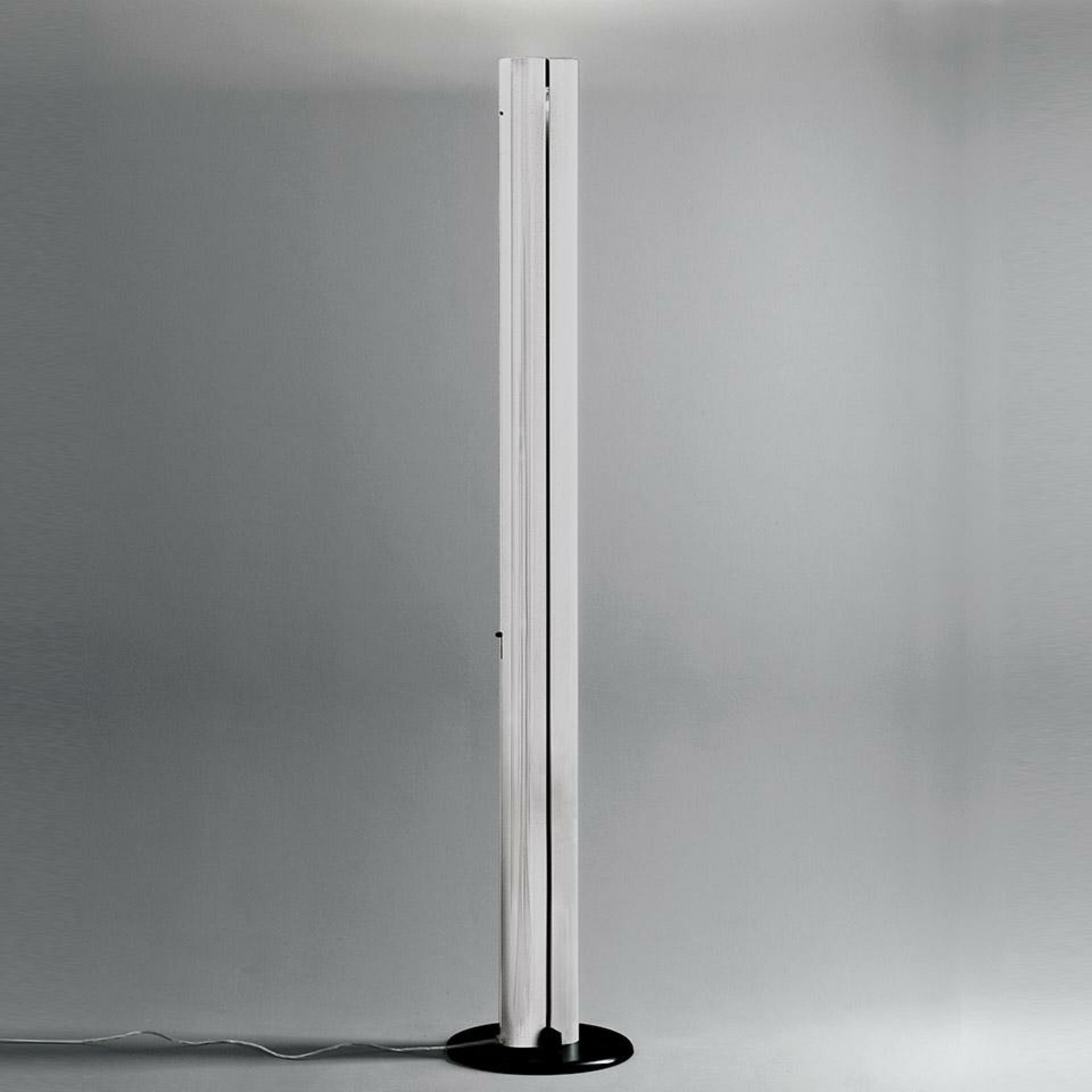 Artemide Megaron - stojací lampa - hliník - LED 2700K A0160W00