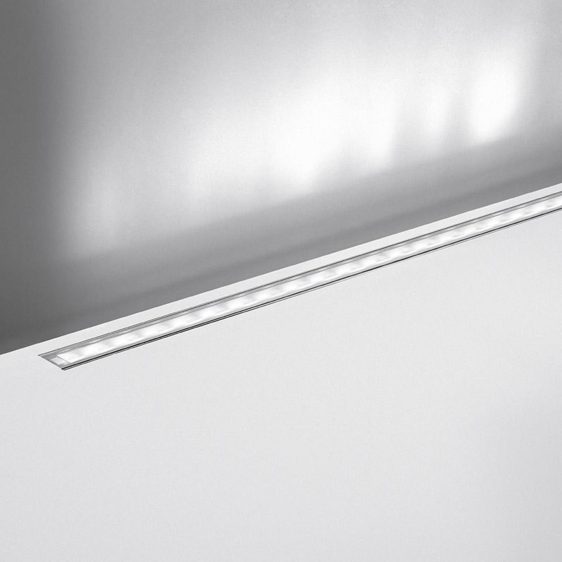 Levně Artemide LineaLed osvětlení stěny 25W - 12d 3000K NL1732210K0