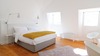 Artemide stolní lampa Tolomeo Basculante 180 E27 max 8 W přírodní pergamen bez základny