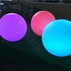Nabíjecí venkovní lampa Geco, dobíjecí, bílá, LED 4 W, 240 lm, RGBW, stmívatelná, IP65, vč. dálkového ovladače, 40 x 40 cm