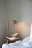 Markslöjd Pop stolní lampa hnědá
