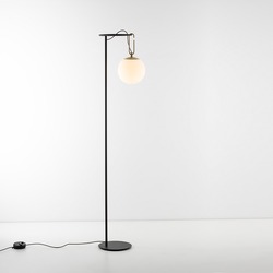 Artemide stojací lampa nh 22 Design Collection E27 max 15 W