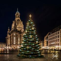 LED světelná sada na stromy vysoké 15-17m, teplá bílá s Flash, dekory EFD10WS2