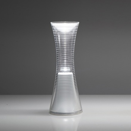 Artemide stolní LED svítidlo Come Together 2,4 W 2700K bílá, dobíjecí