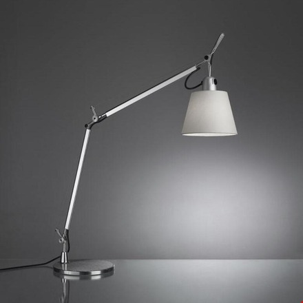 Artemide stolní lampa Tolomeo Basculante 7,5 W E27 Design Collection bez základny