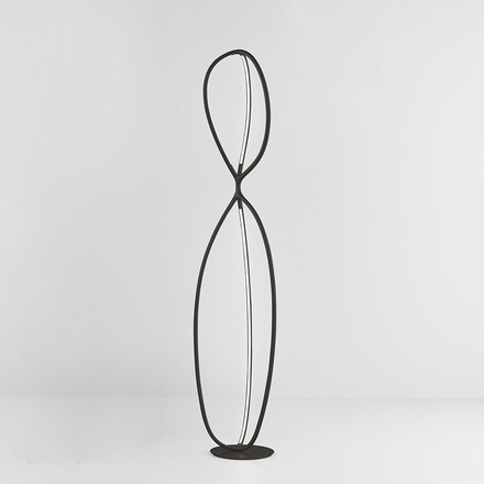 Artemide stojací svítidlo Arrival 77 W 3000K stmívatelné černé APP