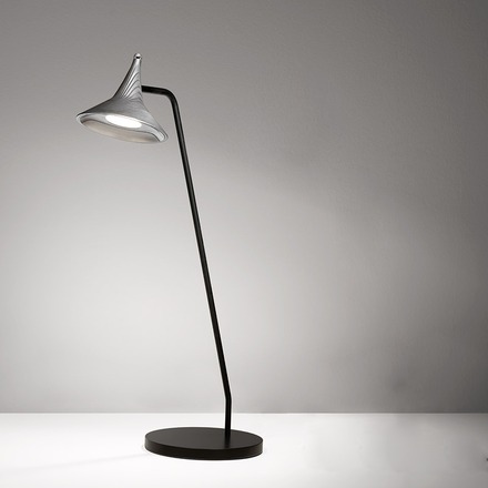Artemide stolní LED lampa Unterlinden 9 W 2700K stmívatelná hliník