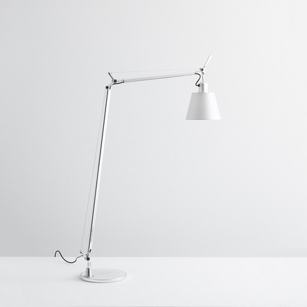 Artemide stojací lampa Tolomeo Basculante Reading Floor E27 satin 7,5 W 220-240 V bez podstavce