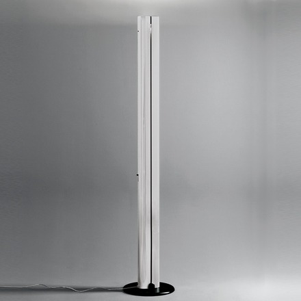 Artemide stojací LED svítidlo Megaron 45 W 220-240 V 2700K stmívatelné