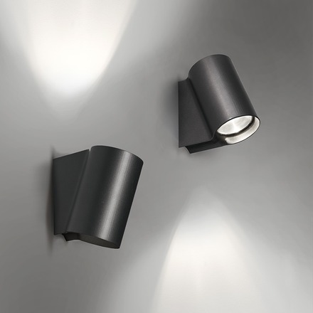 Artemide nástěnné svítidlo Oblique Wall 23 W 3000K antracit