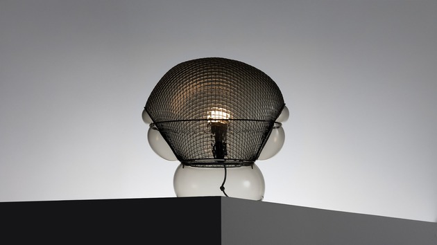Artemide stolní lampa Patroclo E27 15 W stmívatelná