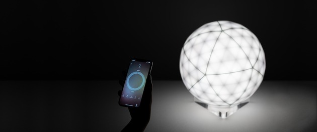 Artemide stolní LED svítidlo Huara 47 W 3000K stmívatelné