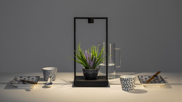 Artemide stolní LED svítidlo Curiosity 36 1,7 W 3000K stmívatelné bateriové