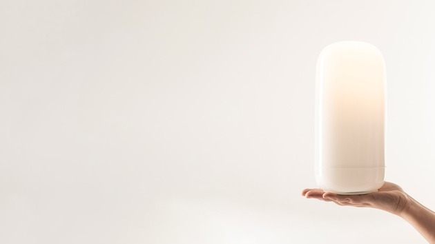 Artemide stolní svítidlo Gople Portable 2,4 W 2700K stmívatelné USB-C