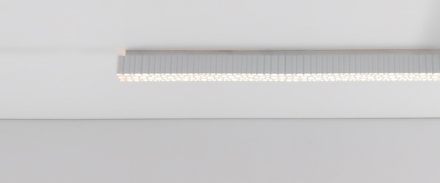 Artemide závěsné svítidlo Calipso Linear 120 43 W 3000K stmívatelné APP