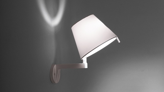 Artemide nástěnné svítidlo Melampo E14 max 6 W s vypínačem ecrù