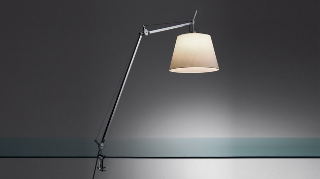 Artemide stolní LED lampa Tolomeo Mega 31 W 2700K stmívatelná bez stínítka a základny